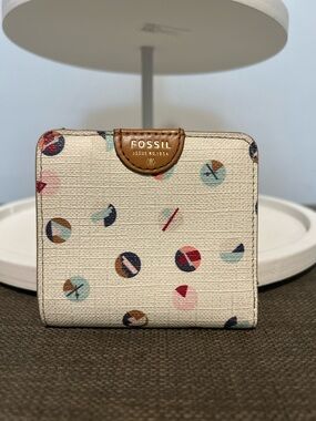 Fossil Cream Wallet with Colorful Print